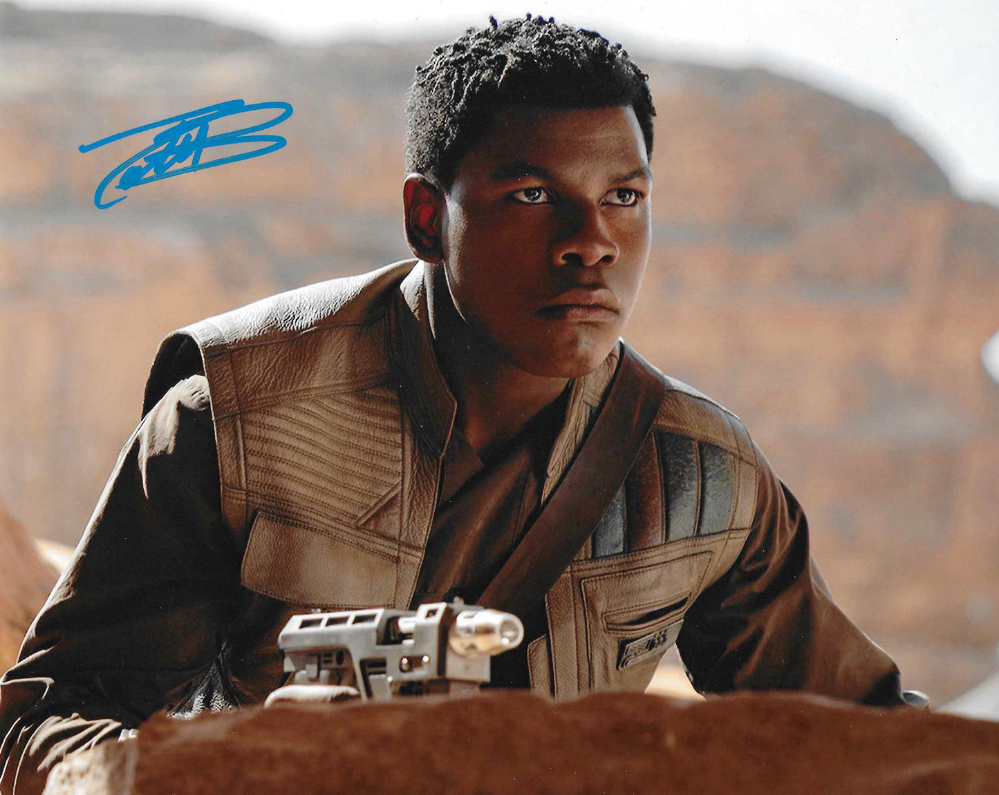 TEST PRODUCT - John Boyega Signed - Photos - 8x10