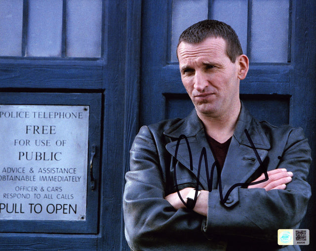 A signed Christopher Eccleston Signed - Photos - 8x10 — B - 8x10 Photo