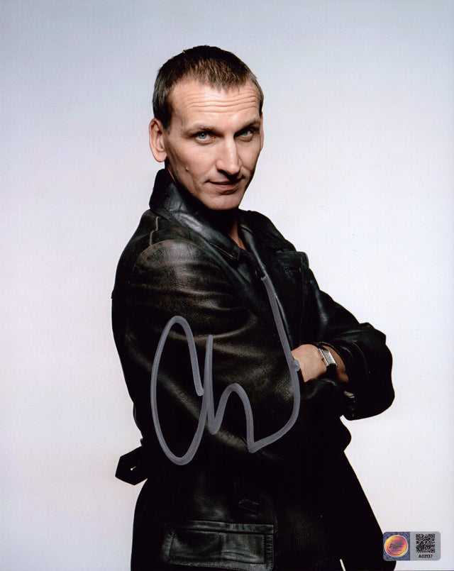 A signed Christopher Eccleston Signed - Photos - 8x10 — D - 8x10 Photo