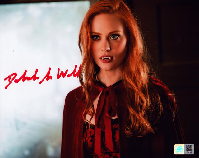 A signed Deborah Ann Woll Signed - Photos - 8x10 — D - 8x10 Photo