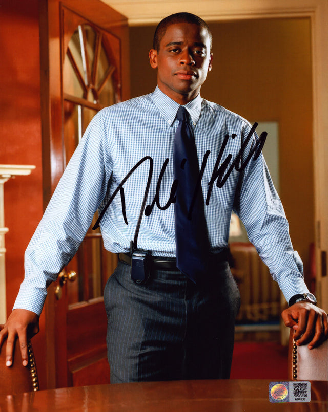 A signed Dulé Hill Signed - Photos - 8x10 — A - 8x10 Photo