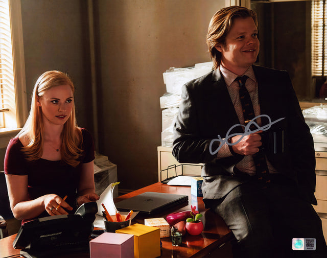 A signed Elden Henson Signed - Photos - 11x14 — A - 11x14 Photo