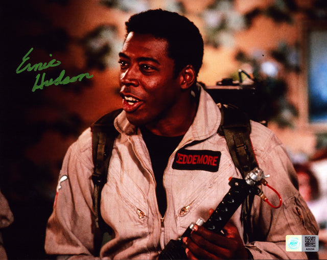 A signed Ernie Hudson Signed - Photos - 8x10 — A - 8x10 Photo