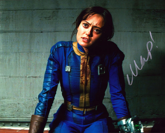 A signed Ella Purnell Signed - Photos - 8x10 — A - 8x10 Photo