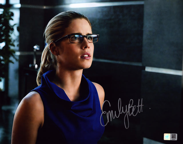 A signed Emily Bett Rickards Signed - Photos - 11x14 — A - 11x14 Photo