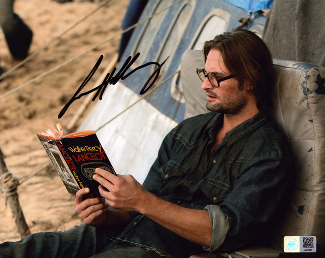 A signed Josh Holloway Signed - Photos - 8x10 — A - 8x10 Photo