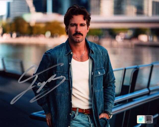 A signed James Maslow Signed - Photos - 8x10 — C - 8x10 Photo