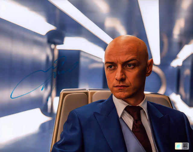 A signed James McAvoy Signed - Photos - 11x14 — B - 11x14 Photo