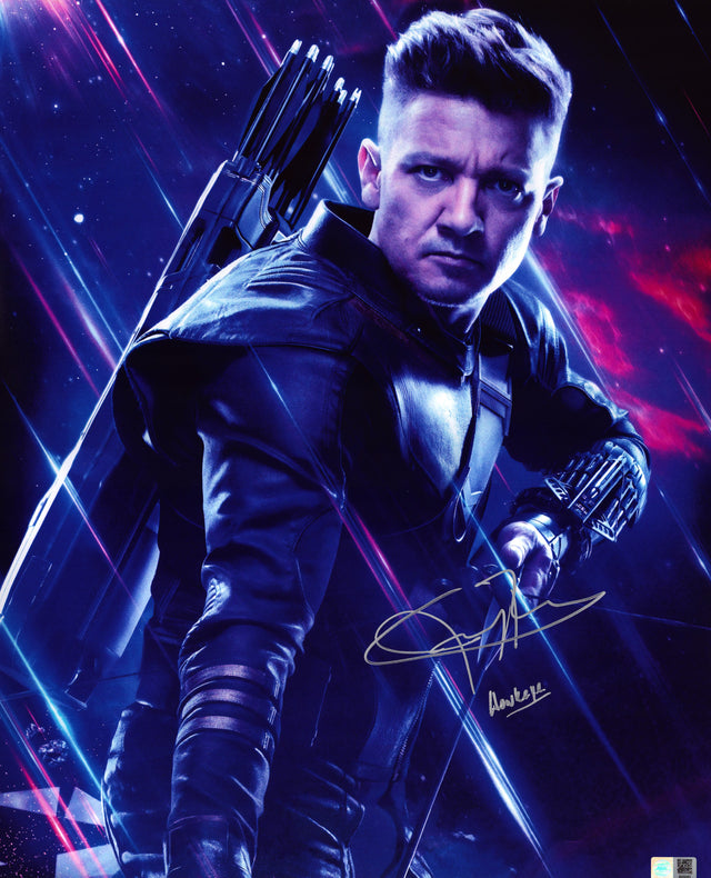 A signed Jeremy Renner Signed - Photos - 16x20 — D - 16x20 Photo with Character Name