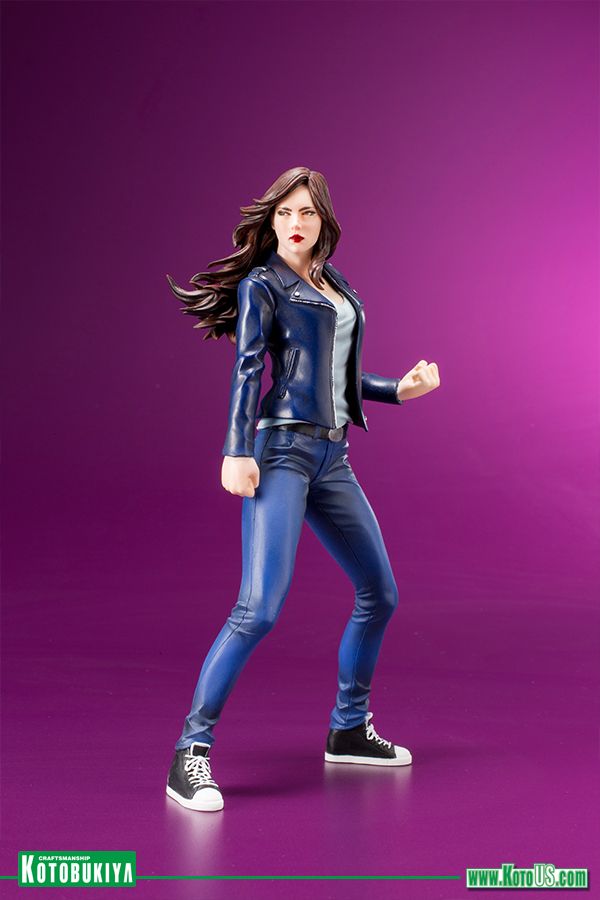 Krysten Ritter – Prop - Kotobukiya Jessica Jones Statue