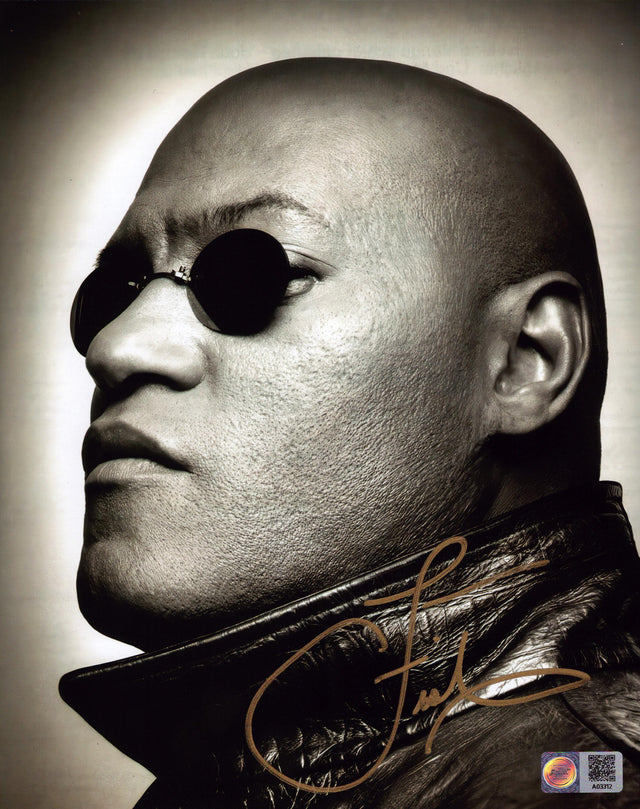 A signed Laurence Fishburne Signed - Photos - 8x10 — C - 8x10 Photo
