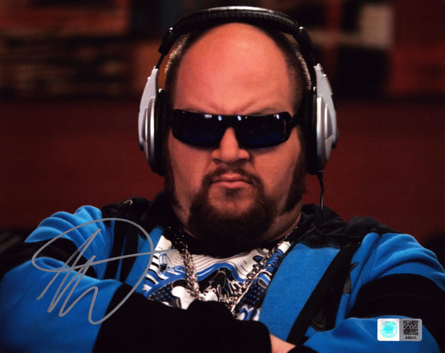 A signed Stephen Kramer Glickman Signed - Photos - 8x10 — C - 8x10 Photo