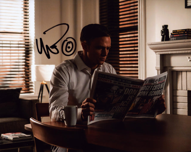 A signed Wilson Bethel Signed - Photos - 8x10 — A - 8x10 Photo